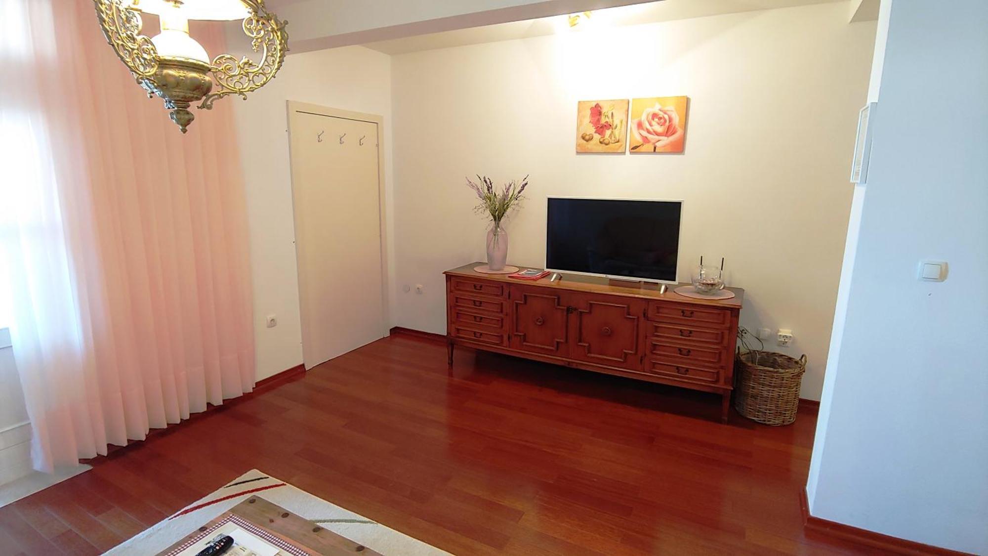 Apartments Fani Kanun โบล ภายนอก รูปภาพ